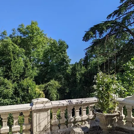 Chateau De Cadres Hotel *