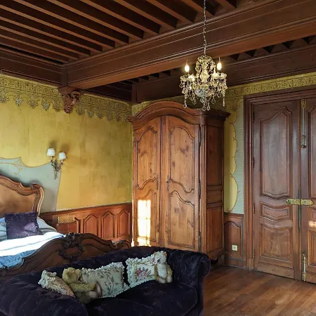 Chateau De Cadres * Saint-Sylvestre-sur-Lot